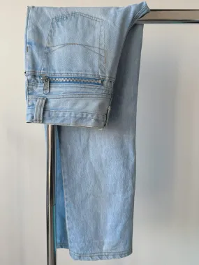 90s Vintage High Waisted Zipper Detail Light Wash Jeans (W32")