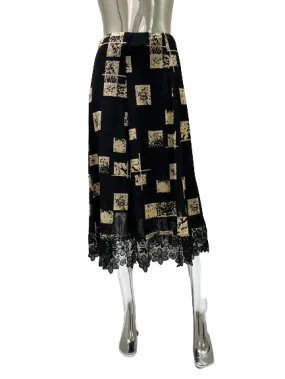 BLACK & BEIGE SKIRT LACY BOTTOM PRINT 210