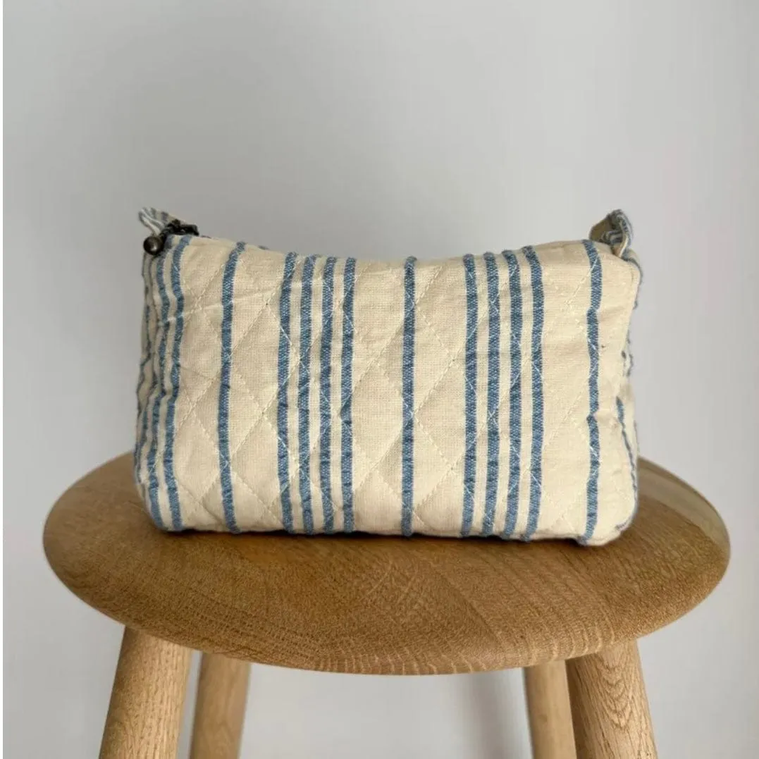 KNITTER'S TOOL CLUTCH - STRIPED SEERSUCKER by PetiteKnit