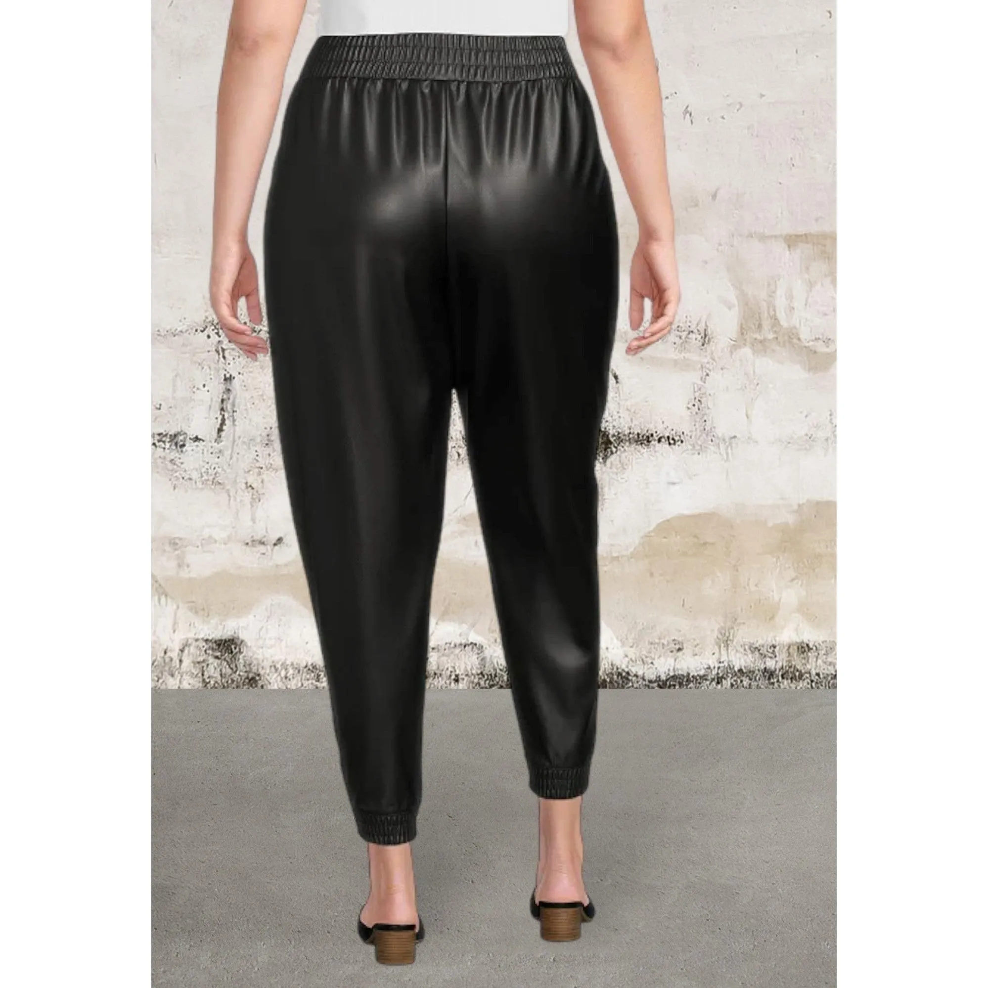 Plus size pintuck elastic waistband faux leather pants
